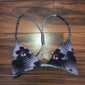 🚫SOLD🚫 Acacia Shaka Top